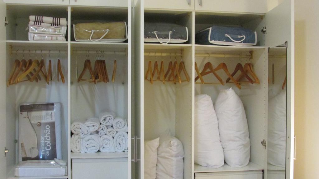Lindo Apto No Barrabela, Todo Equipado, Com Arcondicionados Split Novos No Quarto E Na Sala, Limpissimo, Cheiroso, Novinho, Condominio Em Frente A Praia, Com Piscina Aquecida, Sauna, Quadra, Academia, Lavanderia, Salao De Beleza, Restaurantes, Mercad Rio de Janeiro Værelse billede