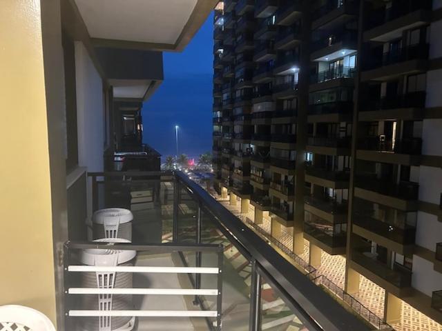 Lindo Apto No Barrabela, Todo Equipado, Com Arcondicionados Split Novos No Quarto E Na Sala, Limpissimo, Cheiroso, Novinho, Condominio Em Frente A Praia, Com Piscina Aquecida, Sauna, Quadra, Academia, Lavanderia, Salao De Beleza, Restaurantes, Mercad Rio de Janeiro Eksteriør billede